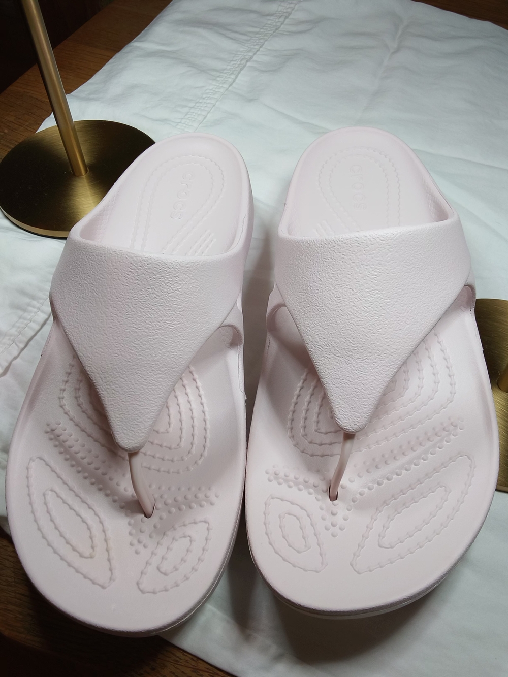 CROCS  Kadee Wedge Flip Flop Thong Sandals Size 7 EUC
